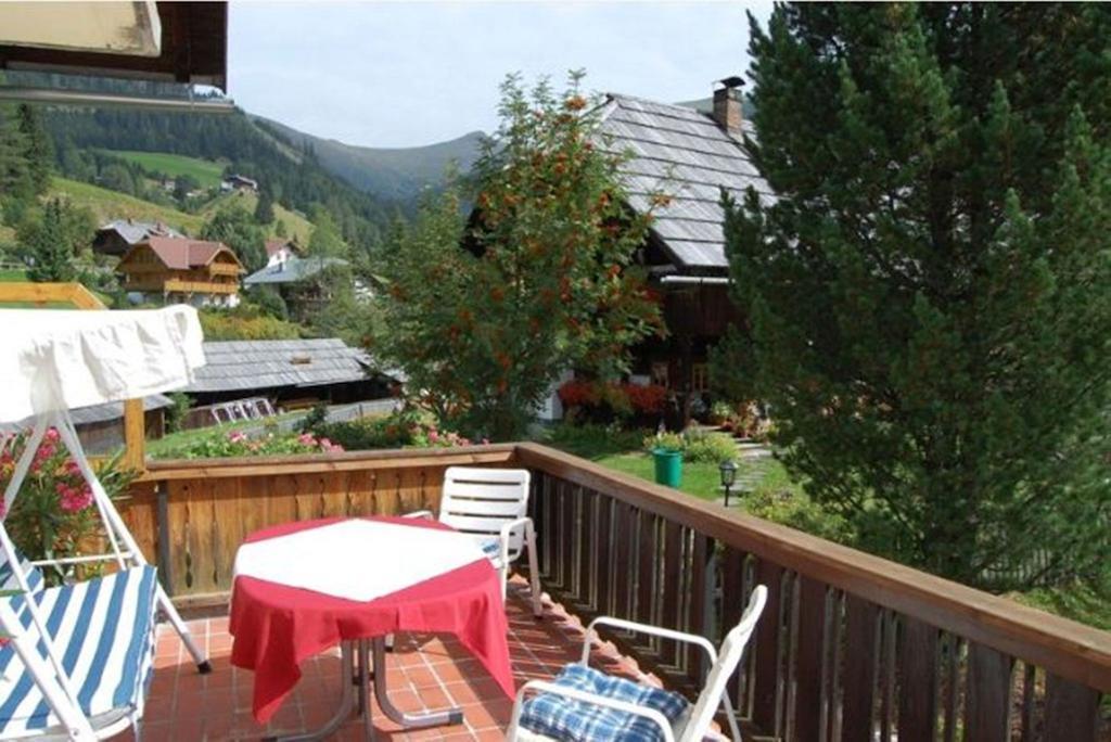 Zur Alten Schmiede Bad Kleinkirchheim Ruang foto
